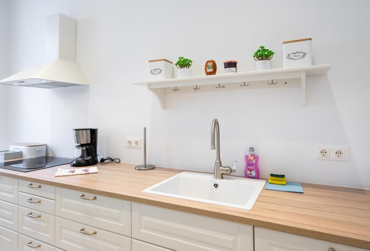 Modernes Apartment Im Charmanten Cottage Viertel 维也纳 外观 照片